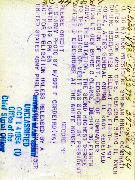111-SC-B952_SC443687_19540627_caption