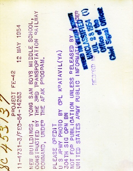 111-SC-B976_SC453137_19540512_caption