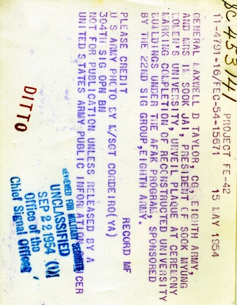 111-SC-B976_SC453141_19540515_caption